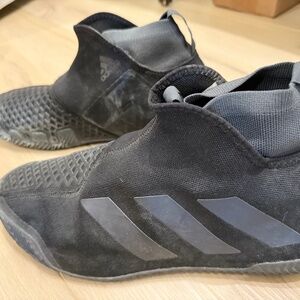 MENS ADIDAS STYCON CLAY TENNIS SHOES -BARELY USED